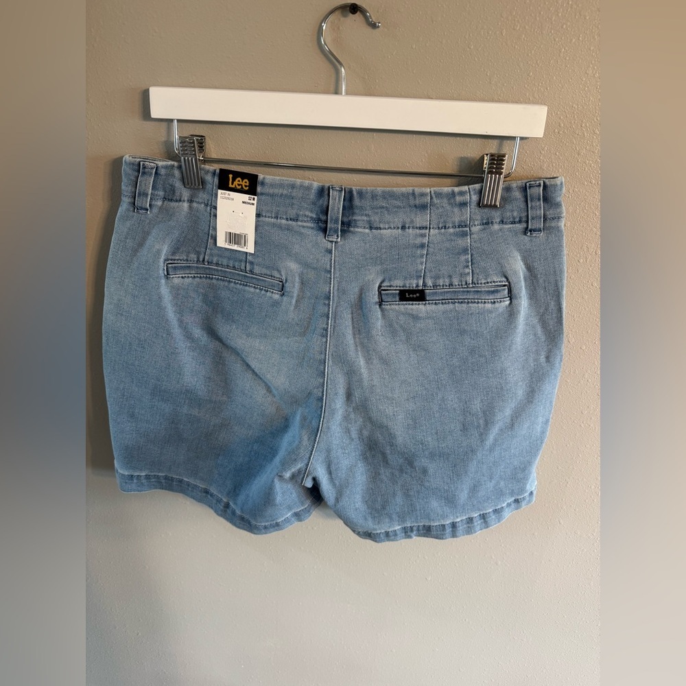 Lee Blue Jean Shorts Relaxed Fit - Picture 5 of 5